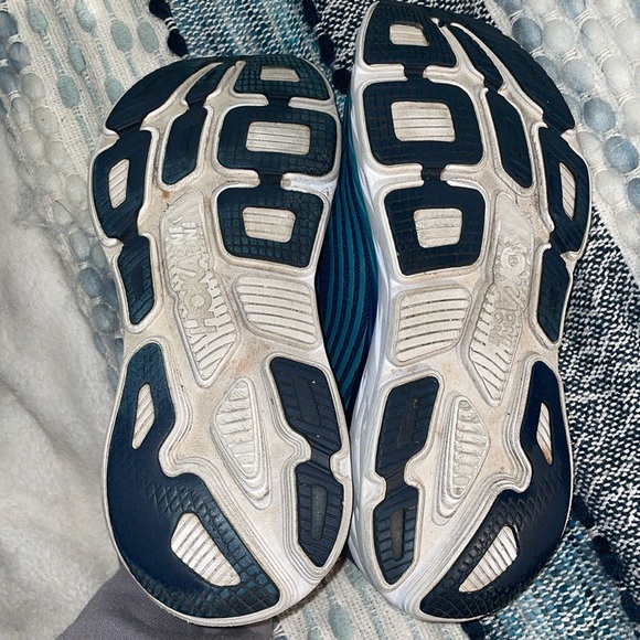 Hoka Bondi 6 Running Sneakers - size 11 - Picture 4 of 7